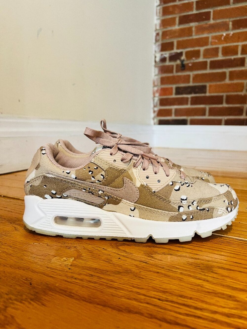 Nike WMNS Air Max 90 Desert Camo DX2313-200 Size 9.5
